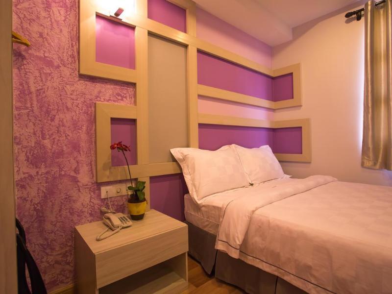 Sunshine Hotel 2*