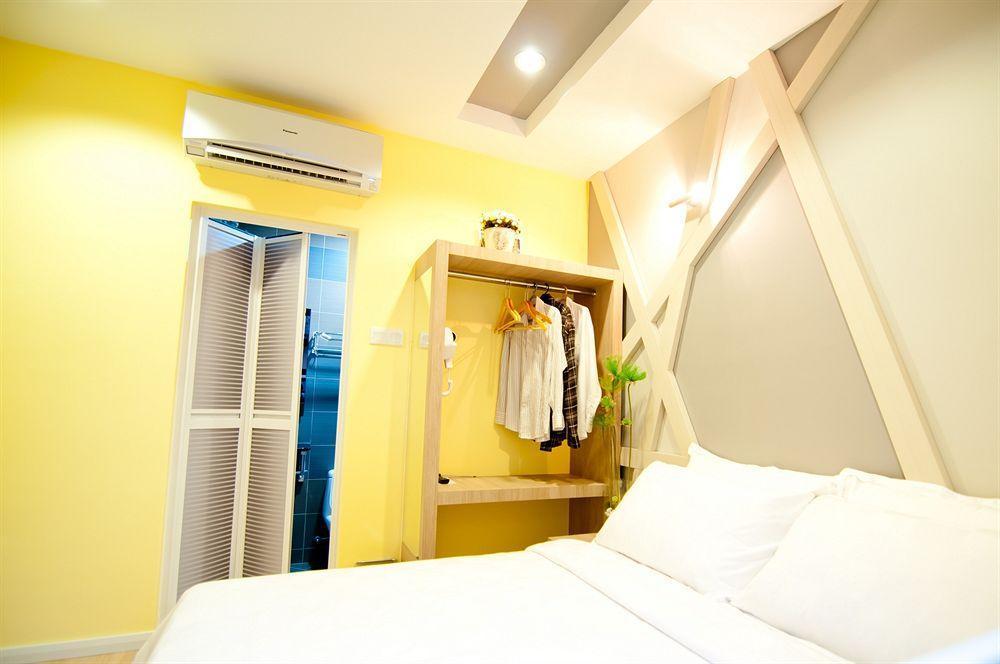 Sunshine Hotel 2*