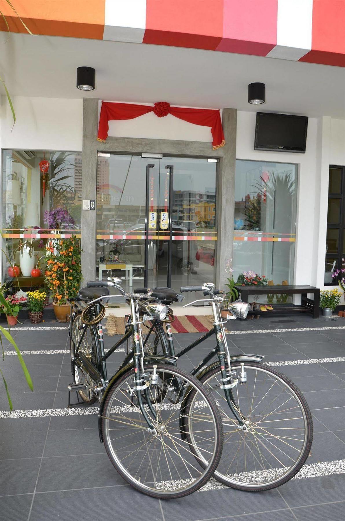 Sunshine Hotel