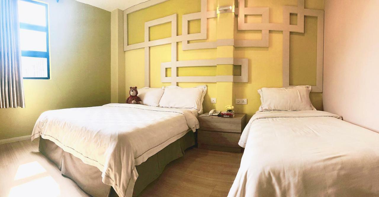 Sunshine Hotel 2*