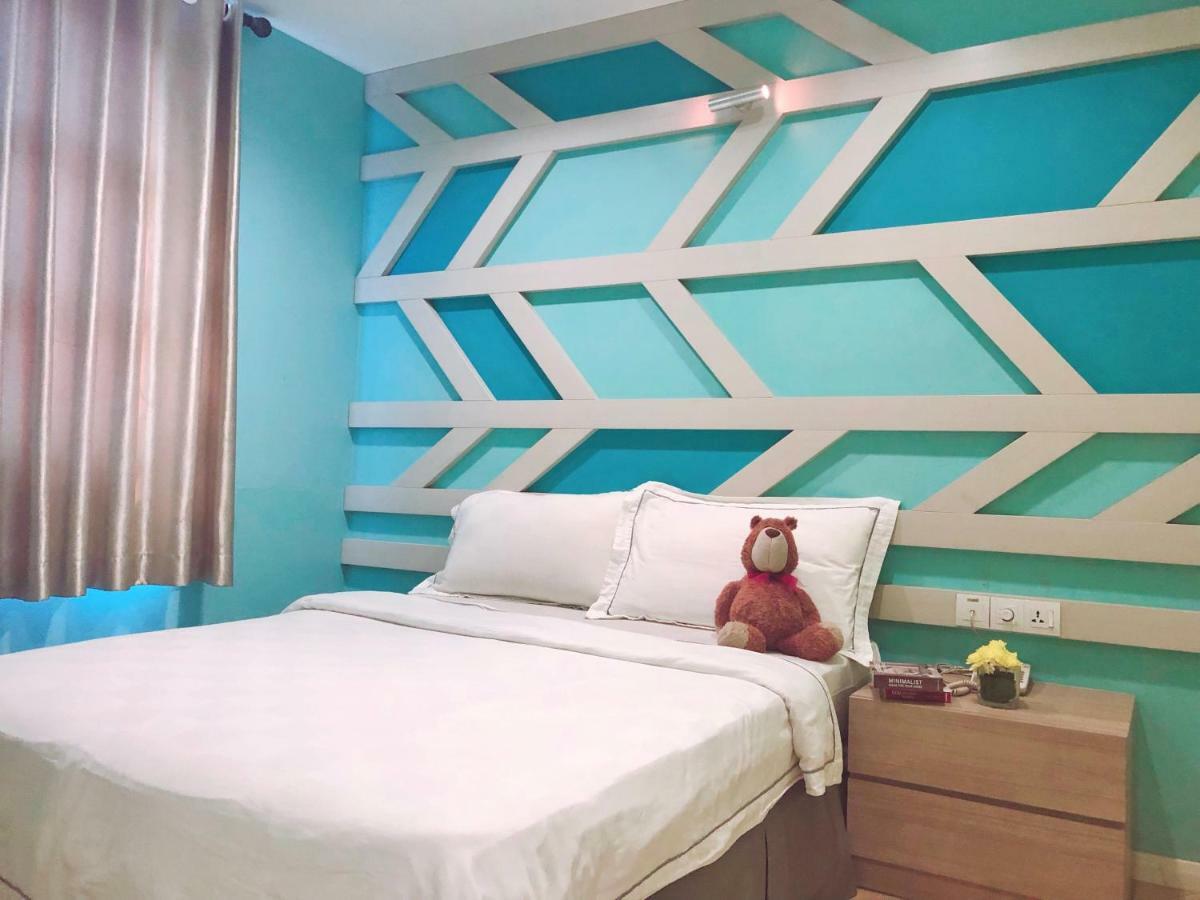 Sunshine Hotel